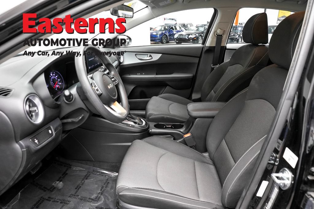 Used 2024 Kia Forte LXS FWD image 13