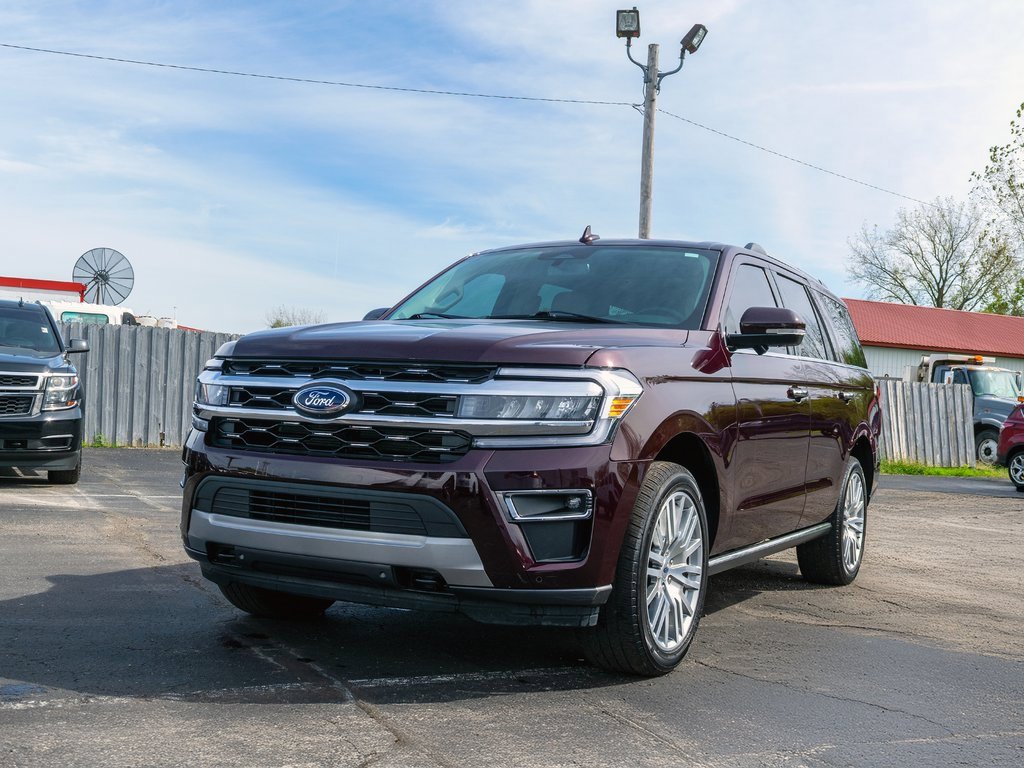 Used 2024 Ford Expedition Limited image 12