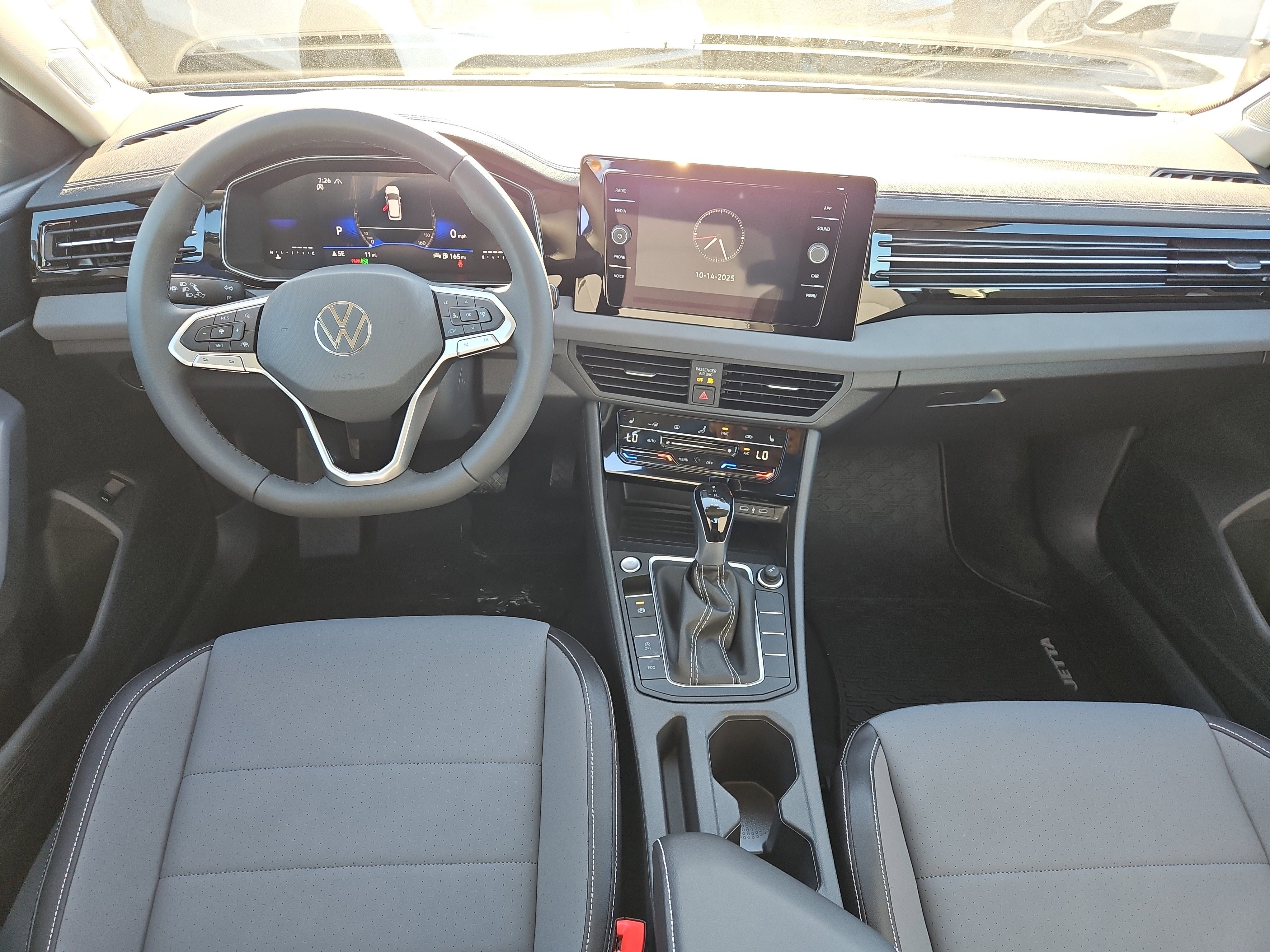 New 2026 Volkswagen Jetta SE image 8