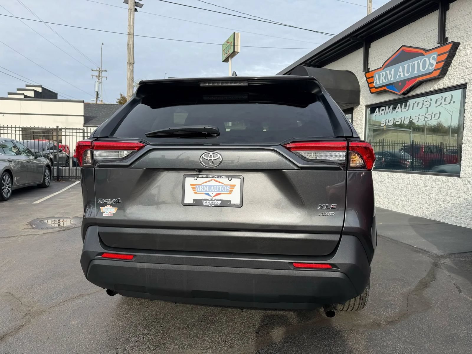 Used 2023 Toyota RAV4 XLE AWD/4WD image 8