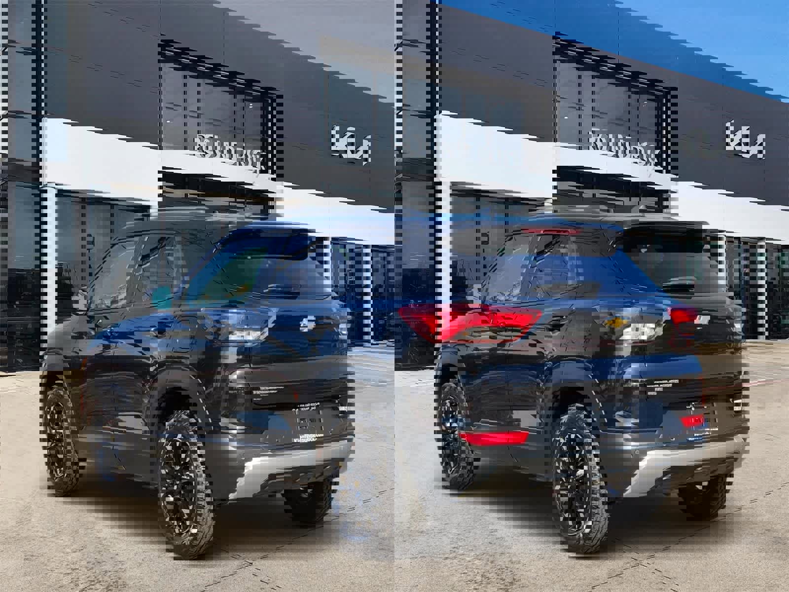 Used 2023 Chevrolet TrailBlazer LT w/ Convenience Package image 6