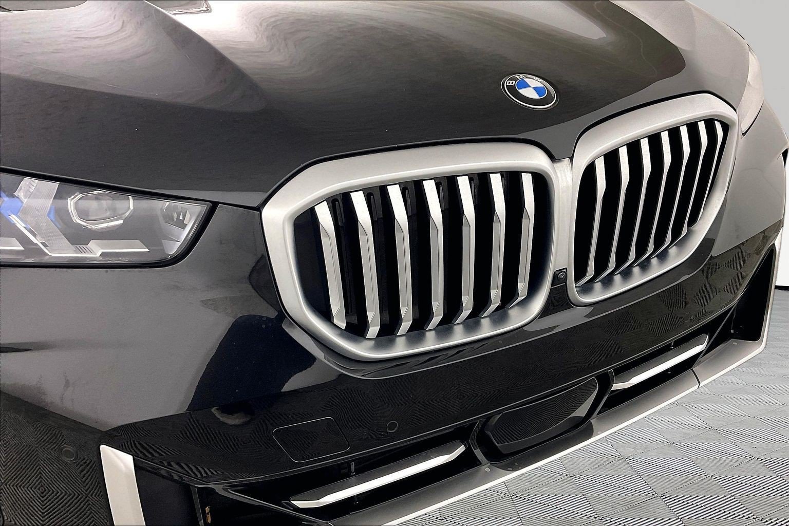 Certified 2025 BMW X5 xDrive40i w/ Premium Package AWD/4WD image 28