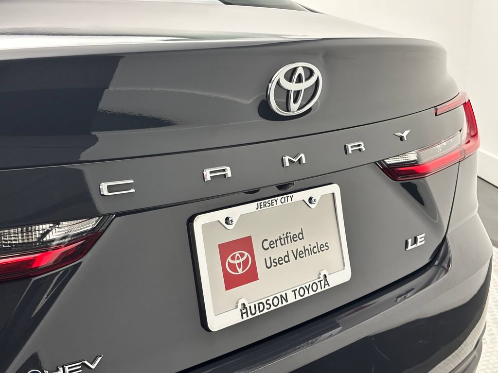 Used 2025 Toyota Camry LE FWD image 12