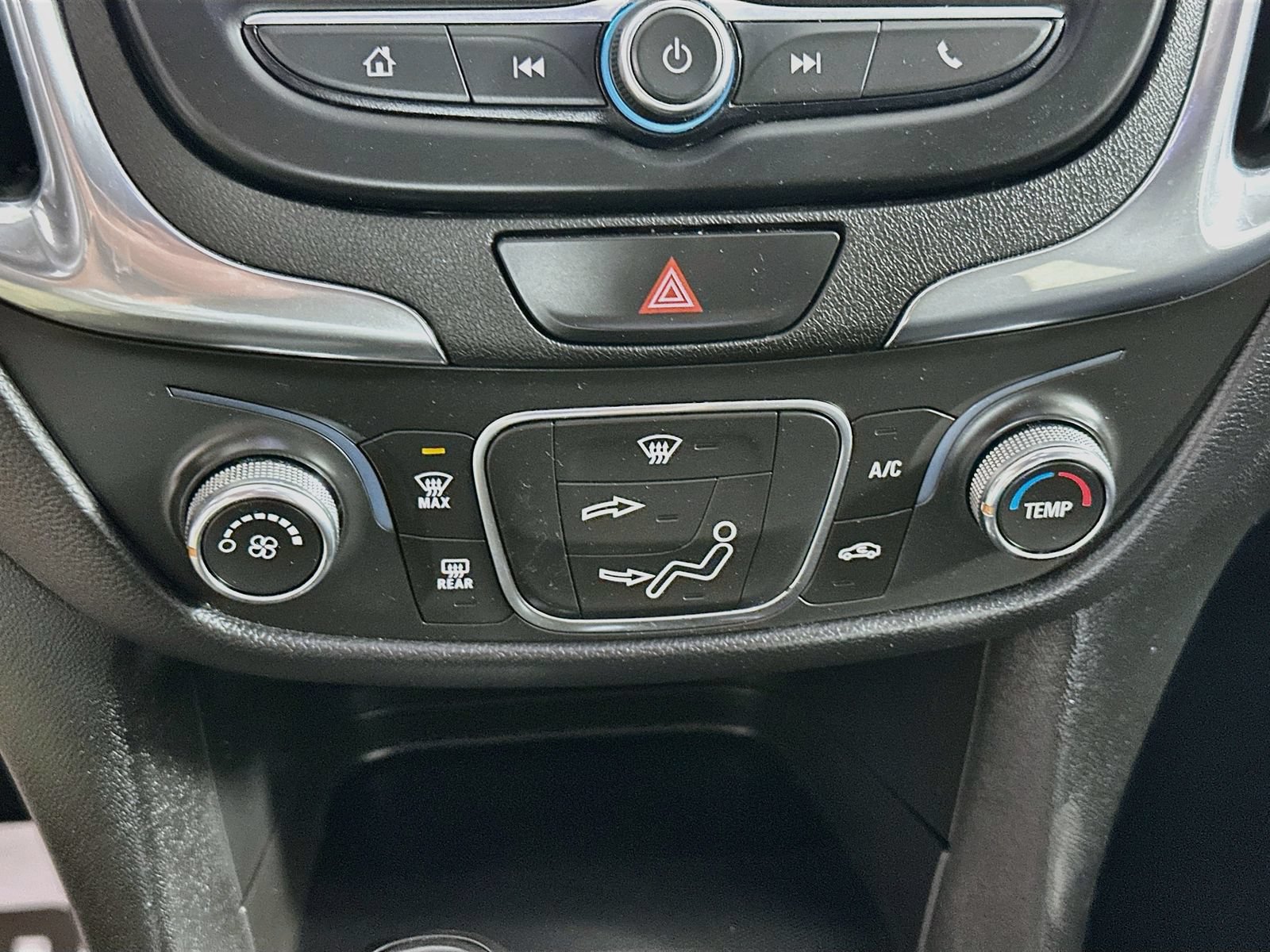 Used 2020 Chevrolet Equinox LT AWD/4WD image 15