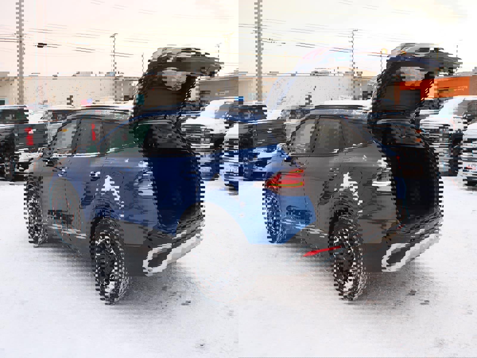 Used 2023 Kia Sportage SX image 7