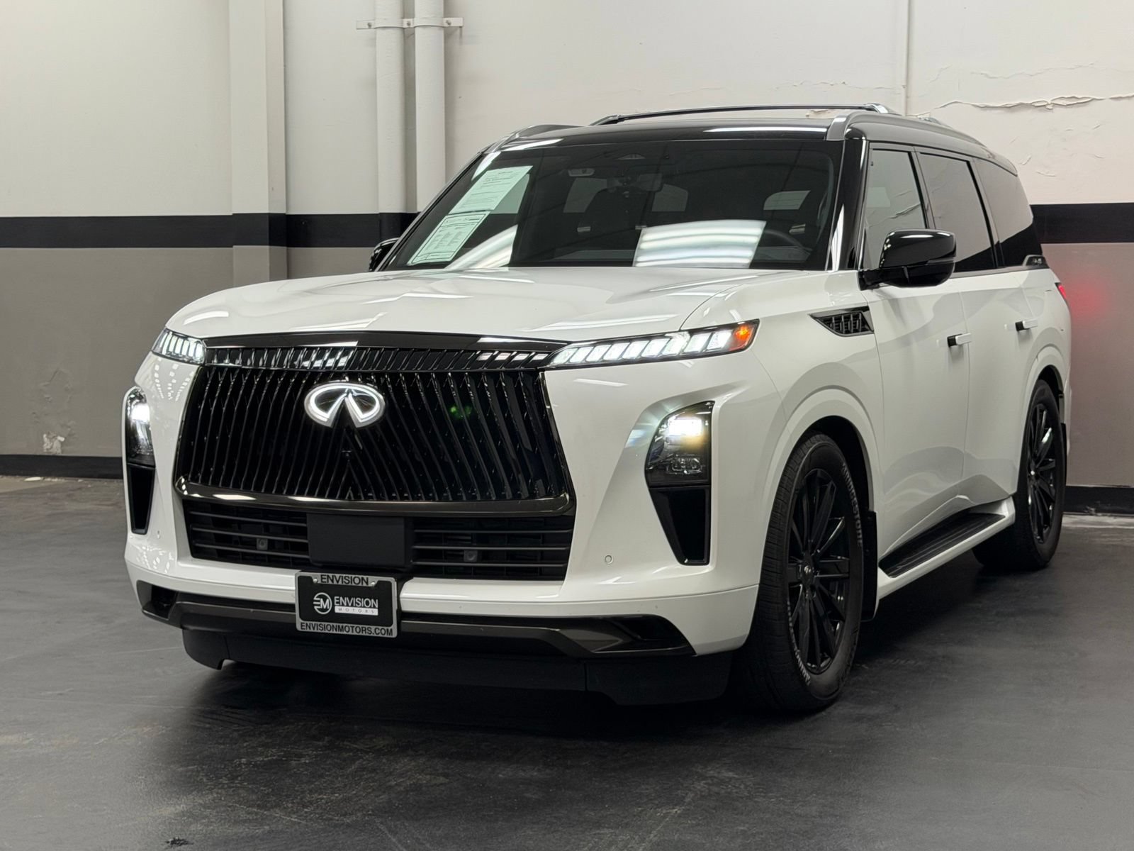 Used 2025 INFINITI QX80 Autograph w/ Autograph Exterior Package AWD/4WD image 5