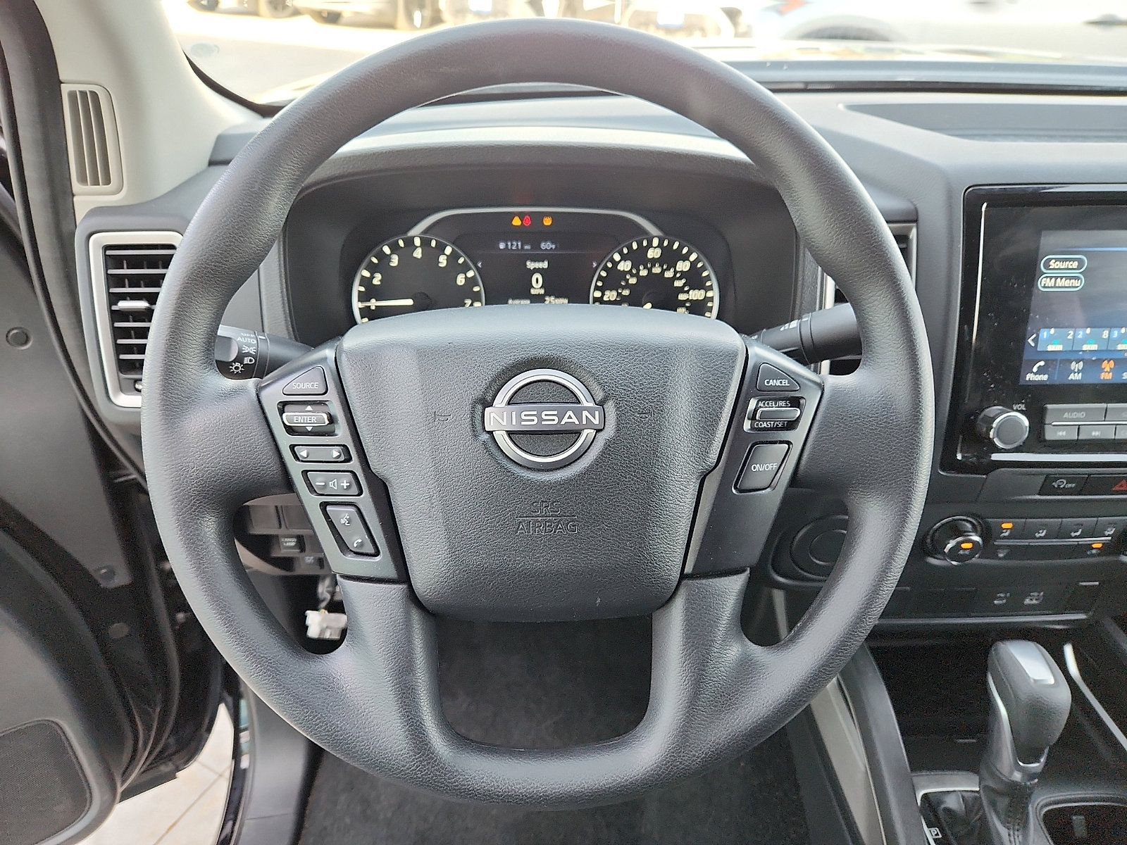 Used 2024 Nissan Frontier SV image 16