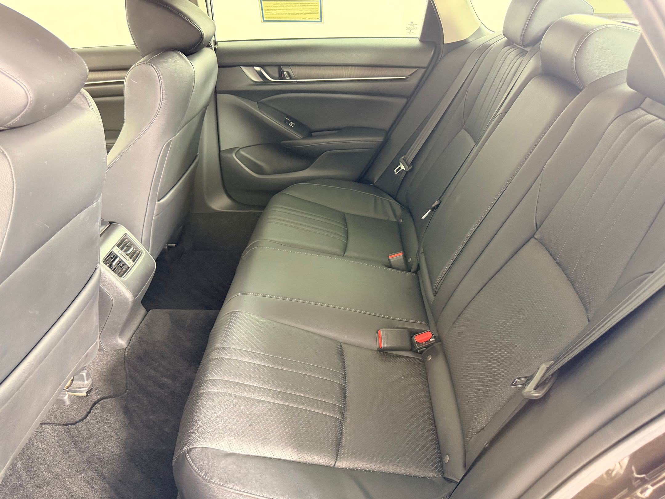 Used 2018 Honda Accord EX-L image 23