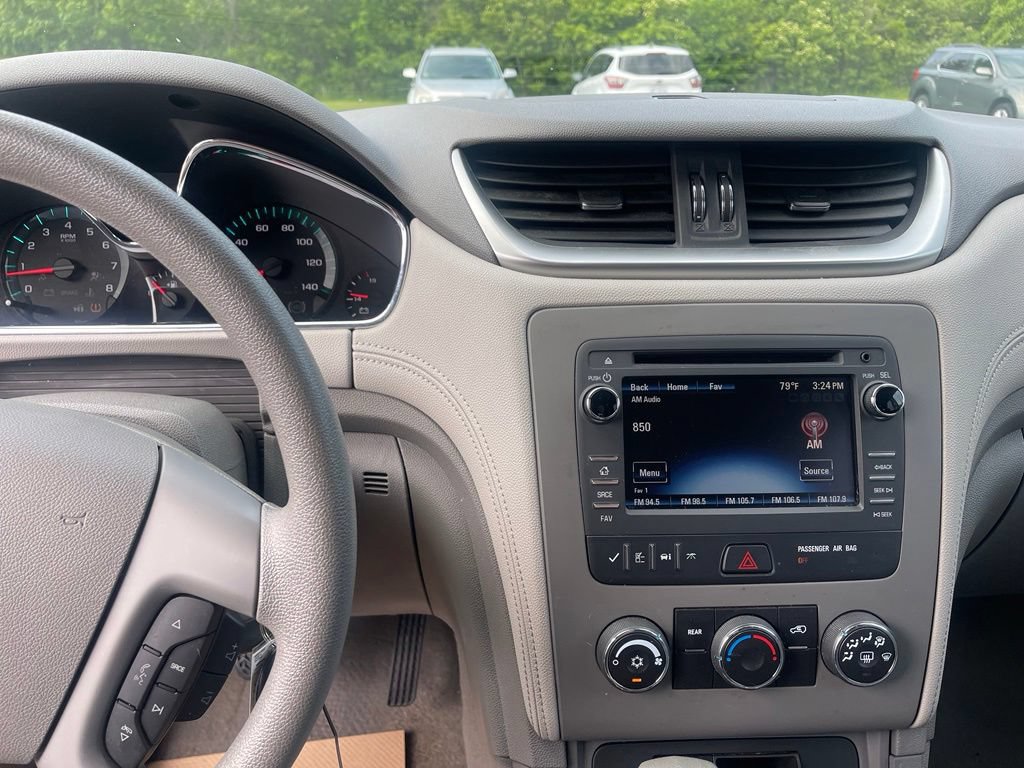 Used 2017 Chevrolet Traverse LS FWD image 11