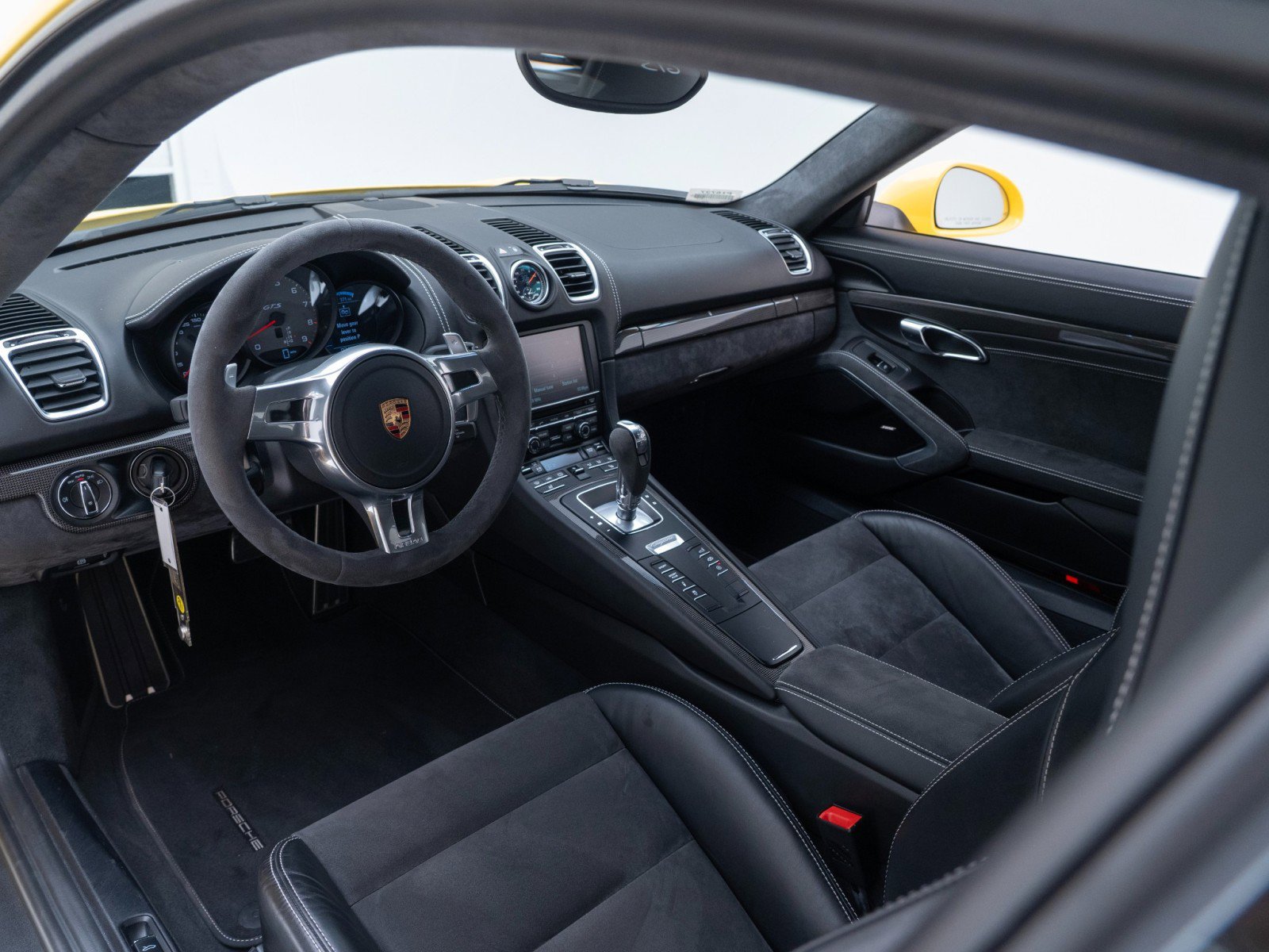 Certified 2016 Porsche Cayman GTS image 4