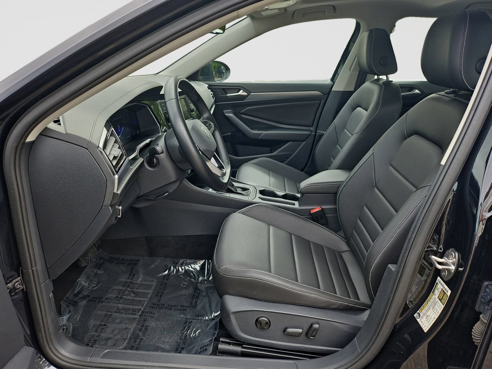 Used 2024 Volkswagen Jetta SE FWD image 20