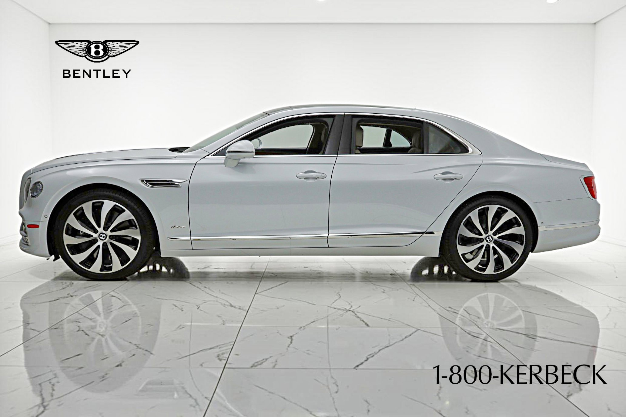 Used 2023 Bentley Flying Spur Azure image 3