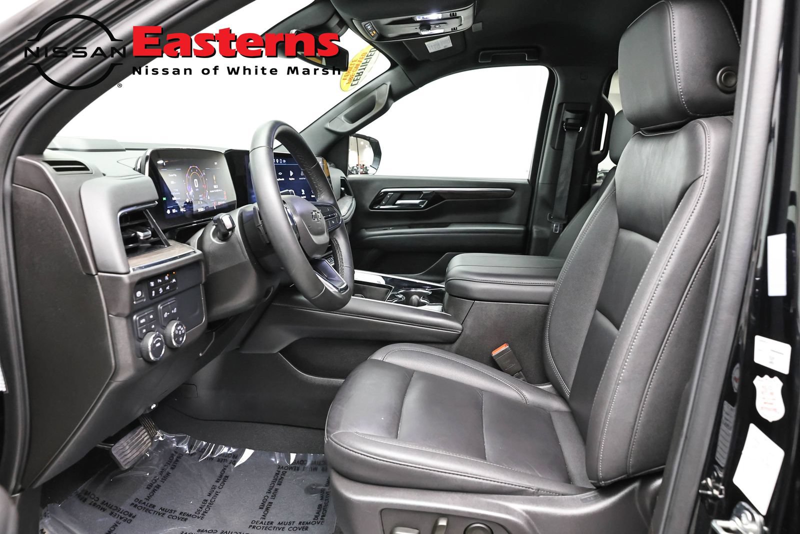 Used 2025 Chevrolet Suburban Z71 AWD/4WD image 14