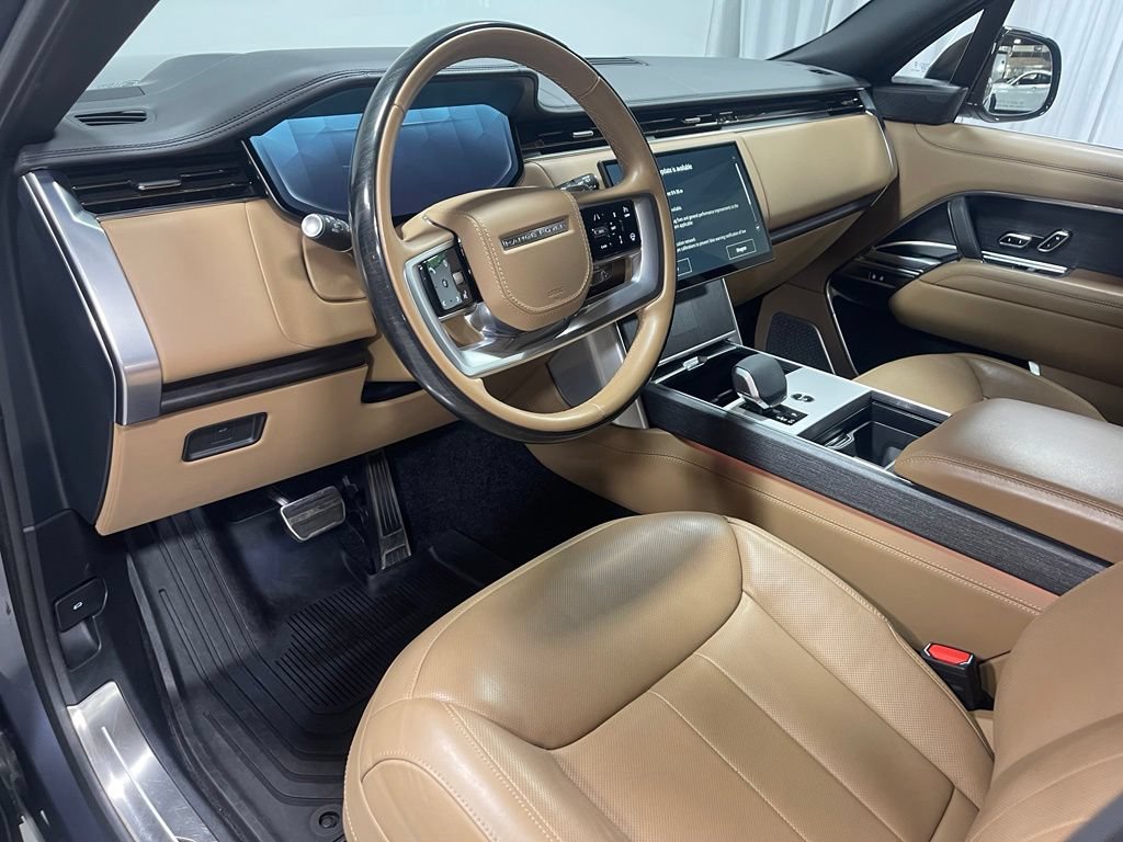 Used 2025 Land Rover Range Rover Long Wheelbase Autobiography AWD/4WD image 21