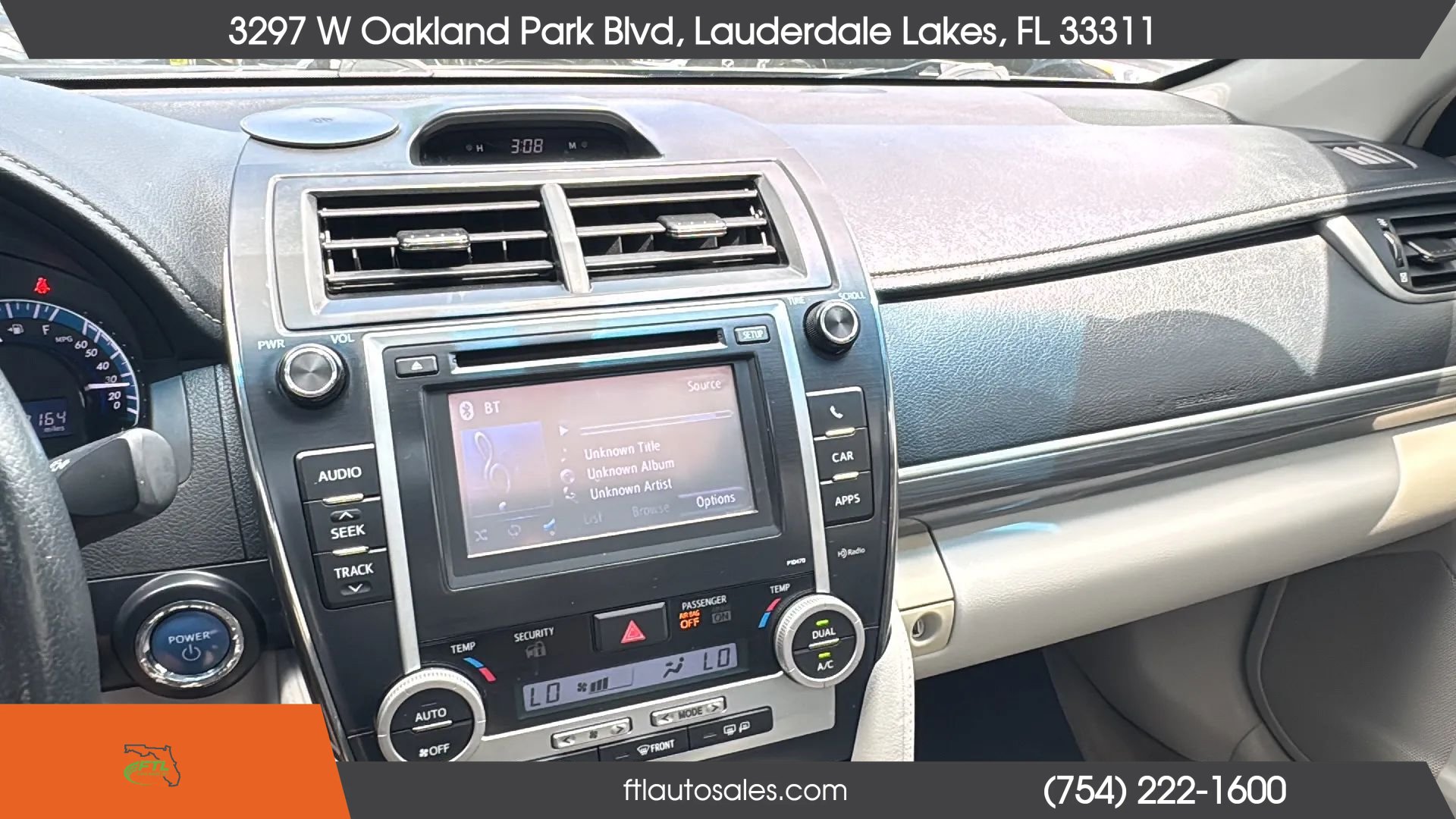Used 2013 Toyota Camry XLE w/ Leather Pkg FWD image 53