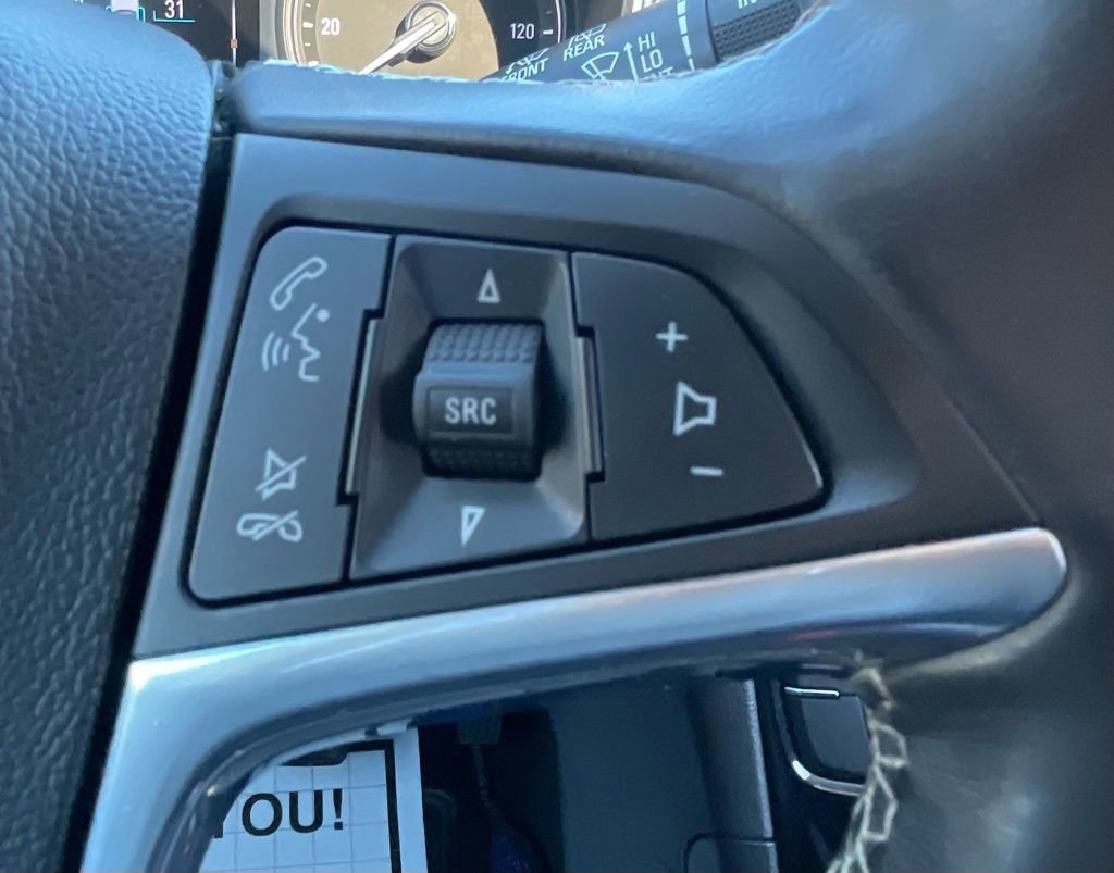 Used 2018 Buick Encore Essence image 25