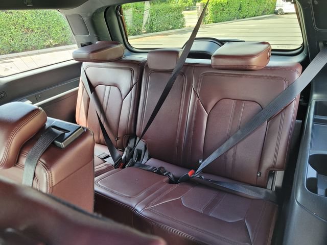Used 2024 Ford Expedition Limited AWD/4WD image 10