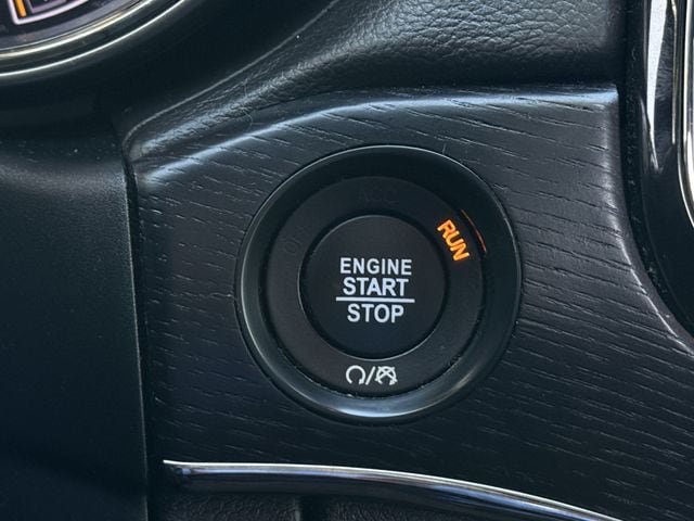 Used 2021 Jeep Grand Cherokee High Altitude AWD/4WD image 21