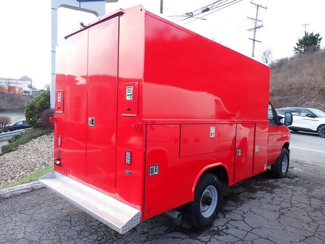 New 2026 Ford E-350 and Econoline 350 Super Duty w/ Interior Upgrade Package image 6