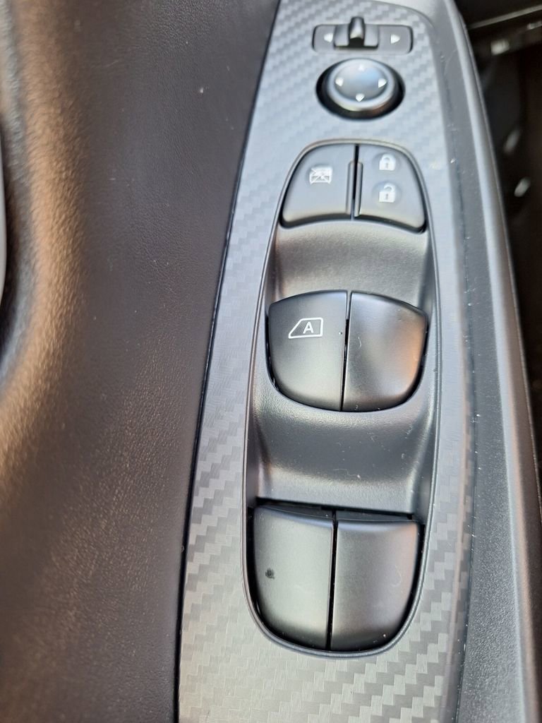 Used 2025 Nissan Sentra SV w/ All-Weather Package image 18