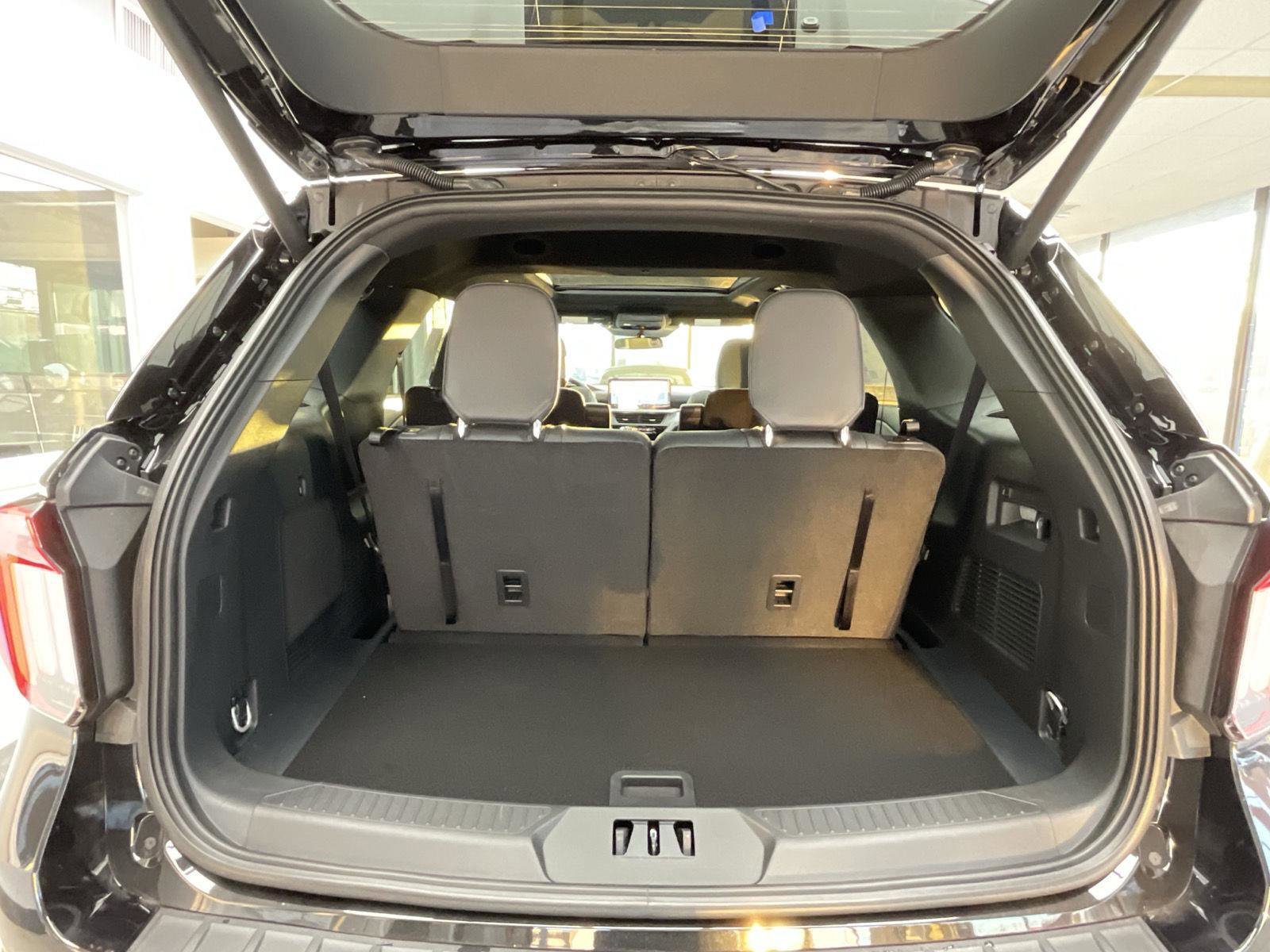 New 2026 Ford Explorer ST-Line image 20