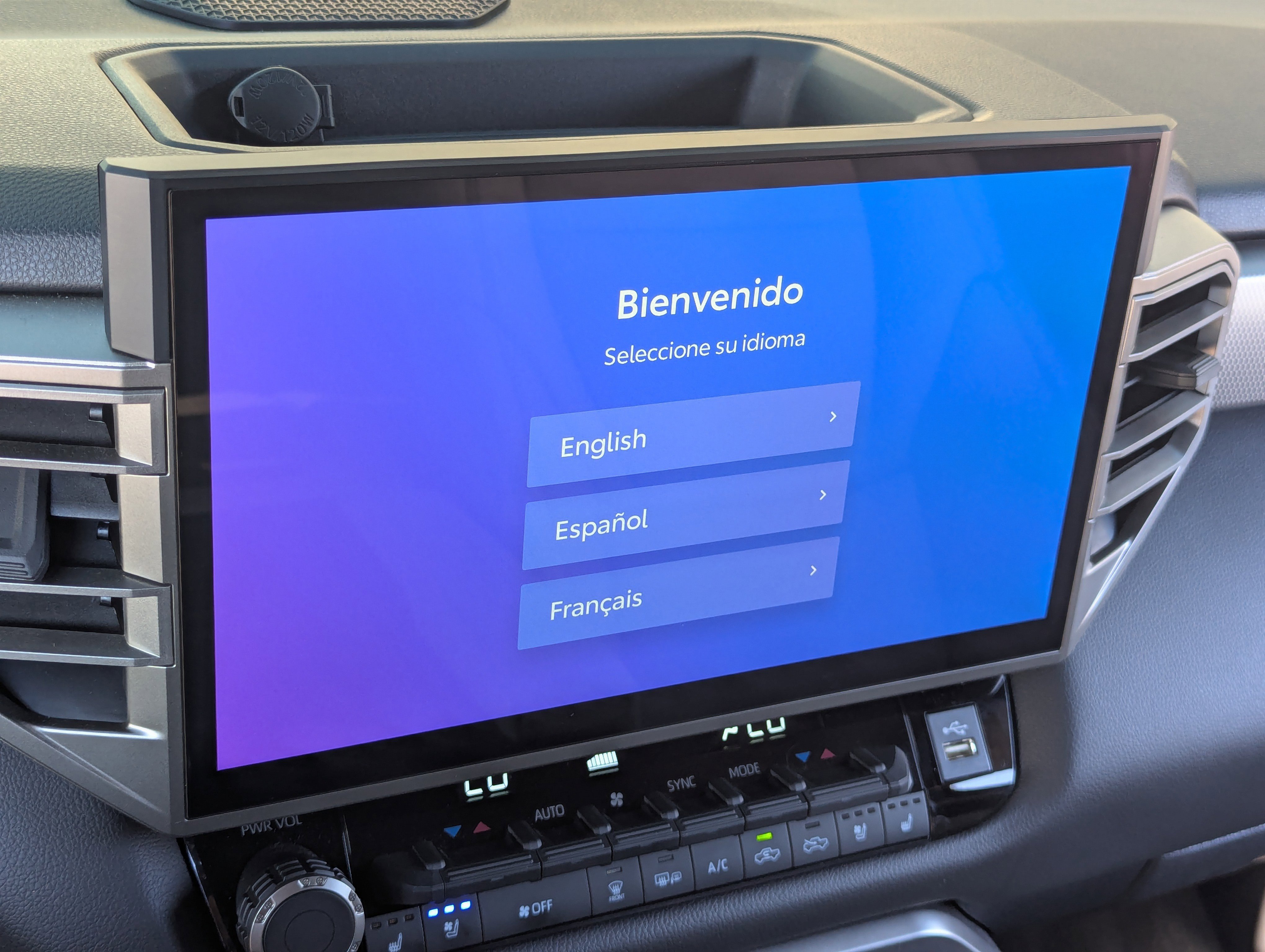 Used 2025 Toyota Tundra Limited image 25