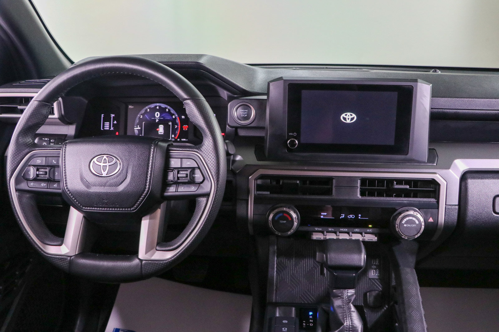 Used 2026 Toyota 4Runner SR5 AWD/4WD image 18