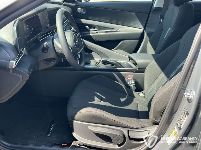 New 2026 Hyundai Elantra SE FWD image 9