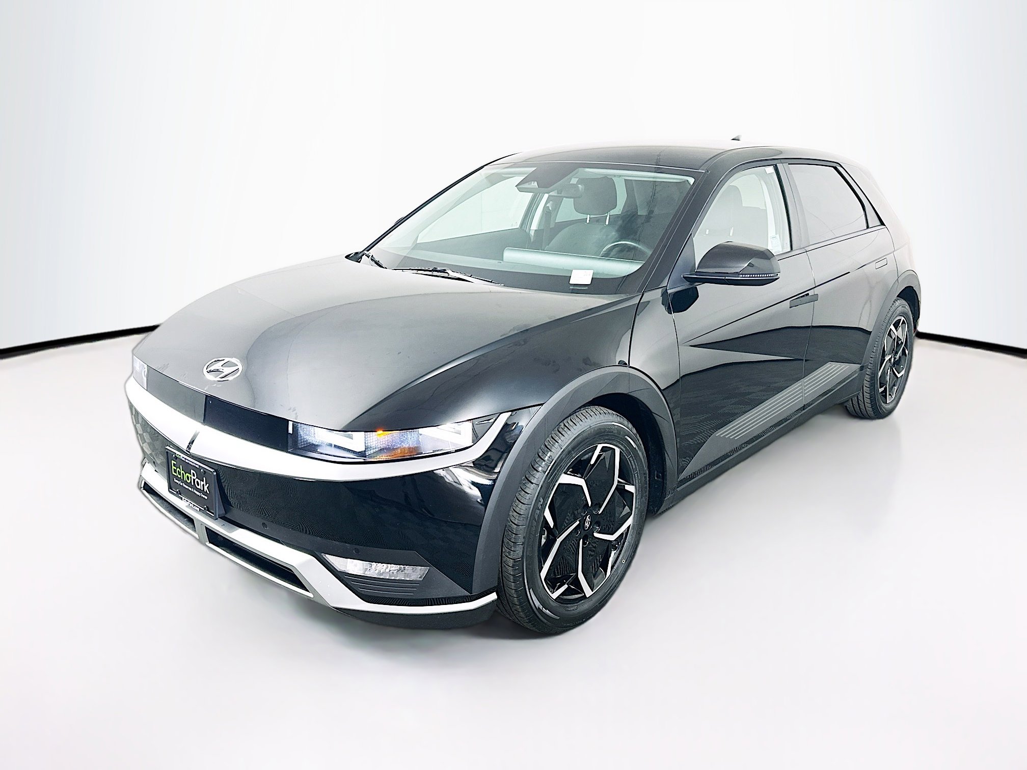 Used 2024 Hyundai Ioniq 5 SEL image 3