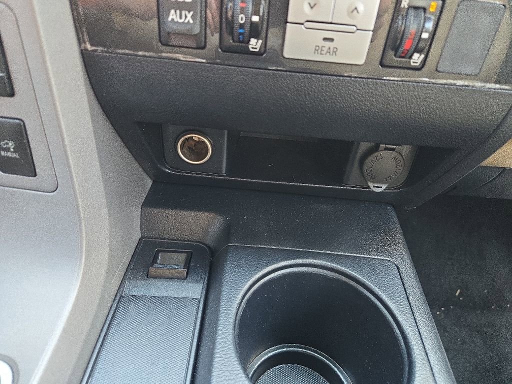 Used 2012 Toyota Sequoia Platinum AWD/4WD image 54