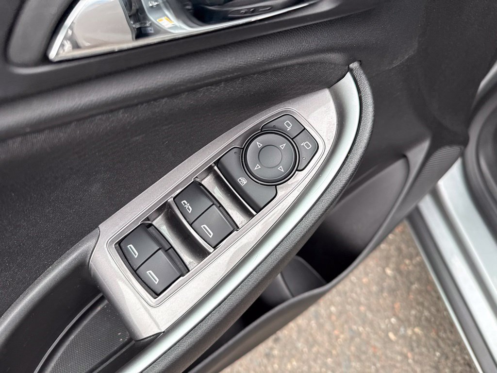 Used 2024 Chevrolet Malibu LT FWD image 22