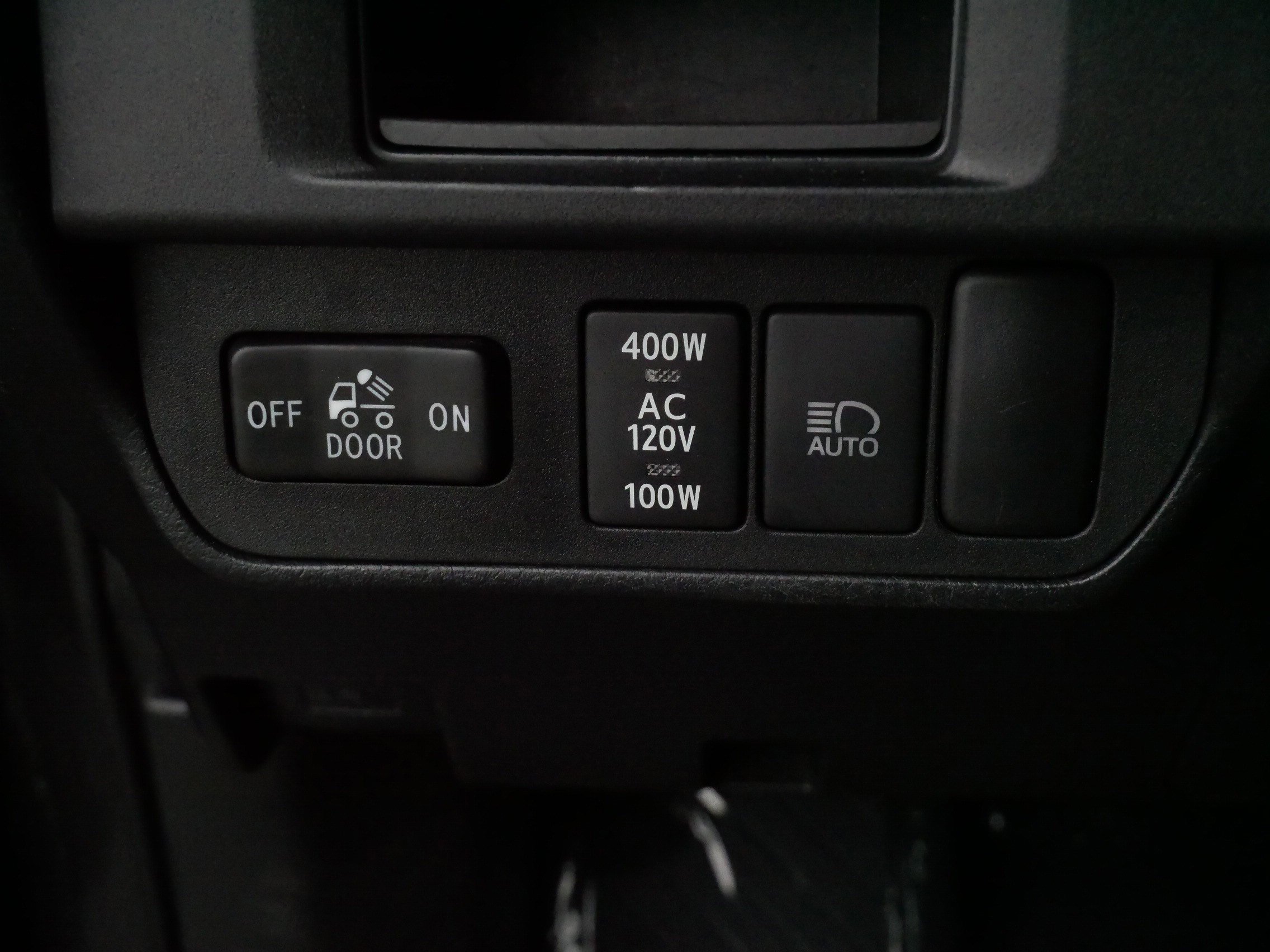 Used 2019 Toyota Tacoma TRD Sport AWD/4WD image 28