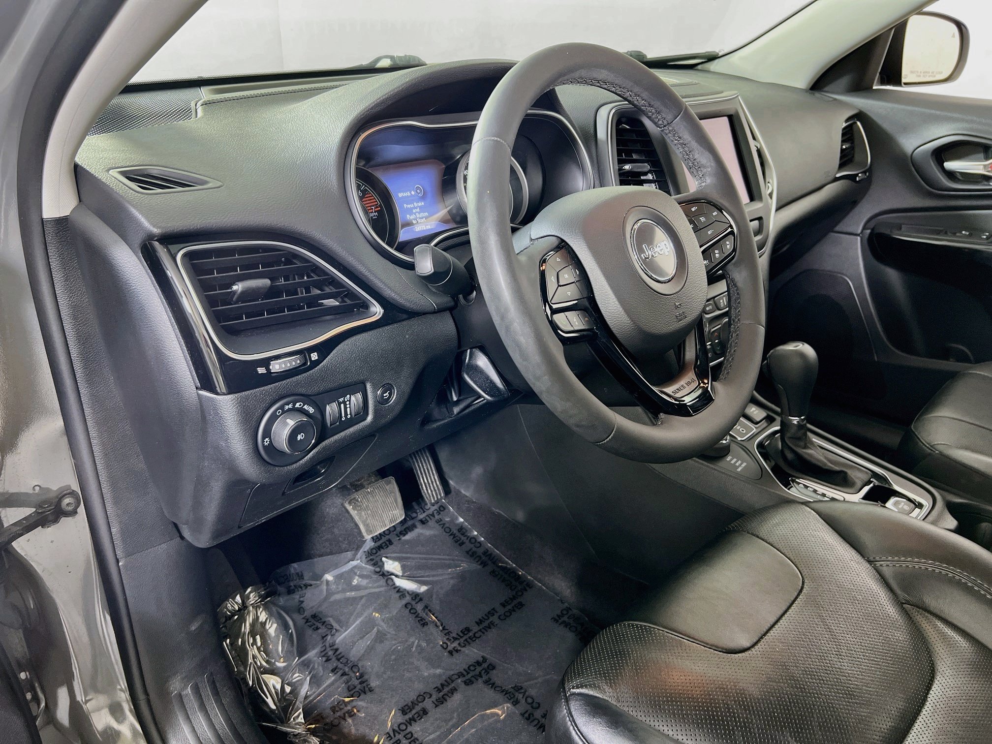 Used 2023 Jeep Cherokee Altitude Lux AWD/4WD image 9
