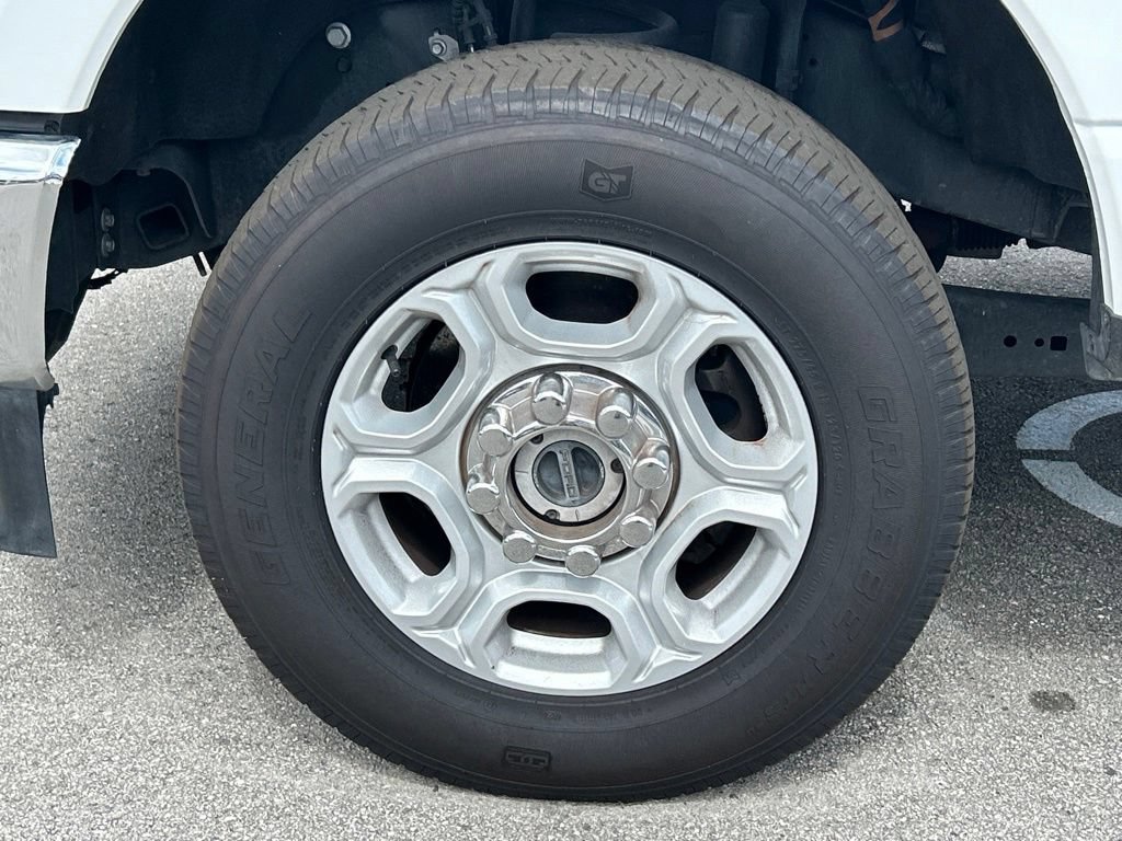 Used 2025 Ford F250 XLT AWD/4WD image 46