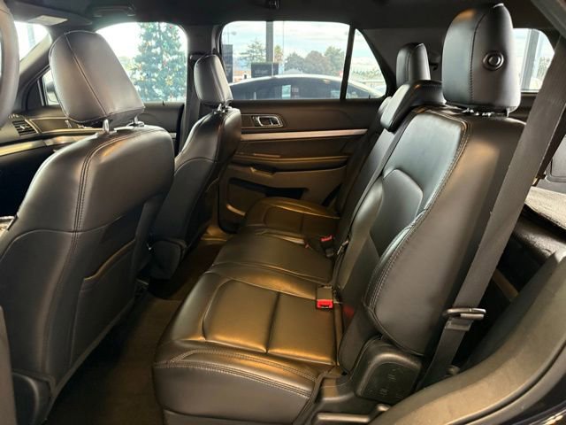 Used 2019 Ford Explorer XLT w/ Equipment Group 202A image 21