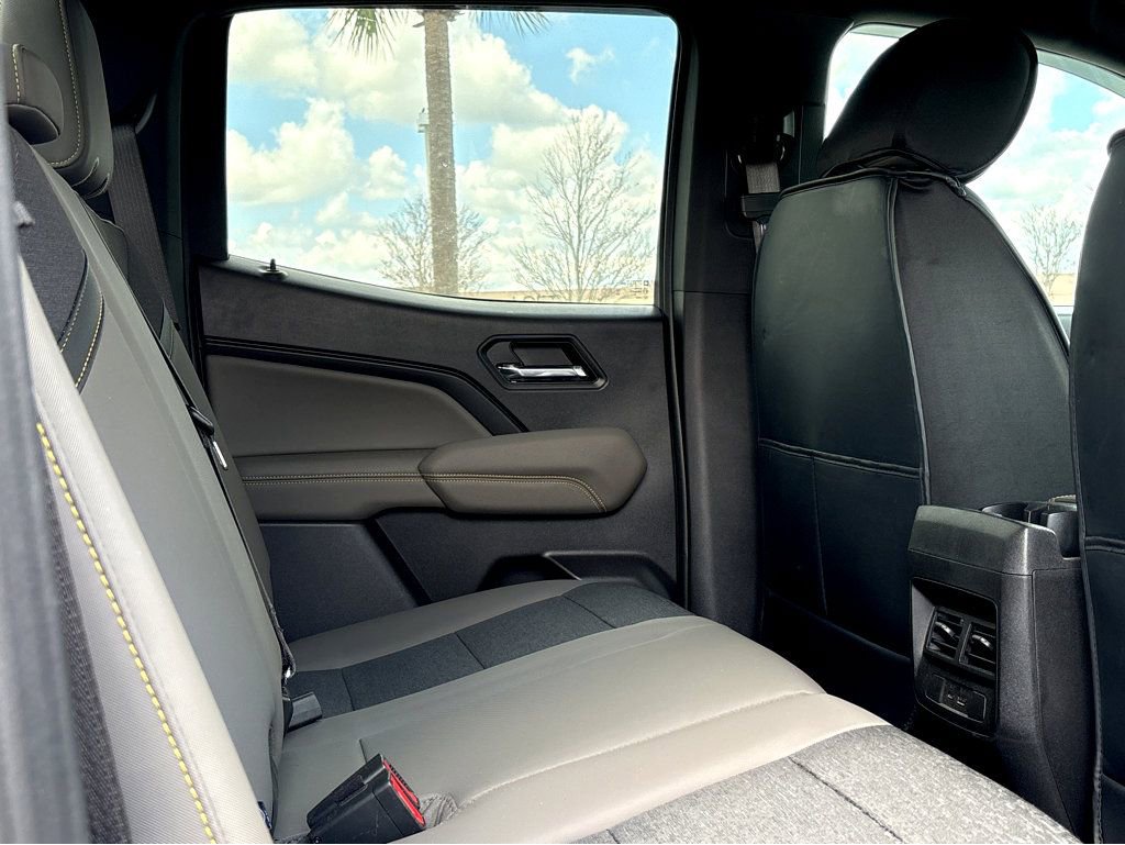 Used 2024 Chevrolet Colorado ZR2 AWD/4WD image 10