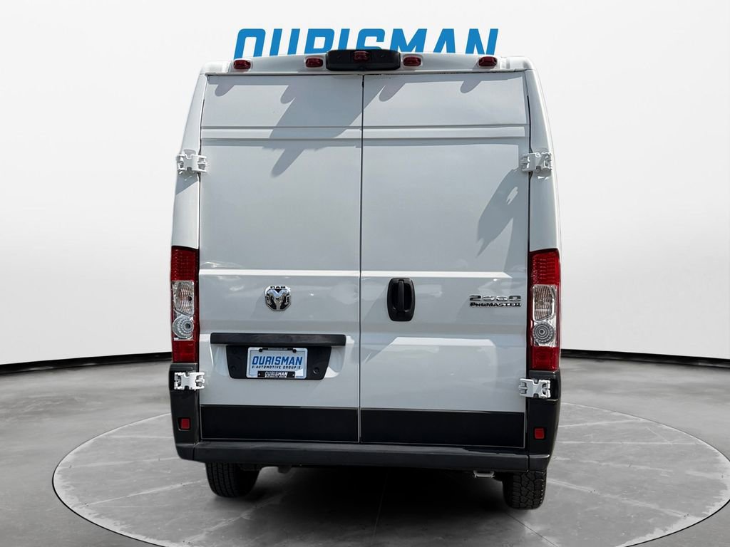 Used 2024 RAM ProMaster 2500 w/ Convenience Group image 5
