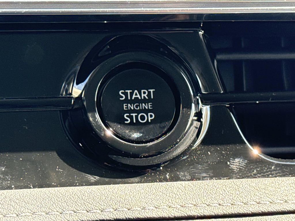 New 2026 INFINITI QX80 Luxe image 8