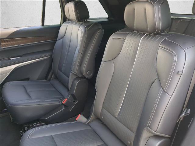 Used 2026 Cadillac Vistiq Sport AWD/4WD image 21