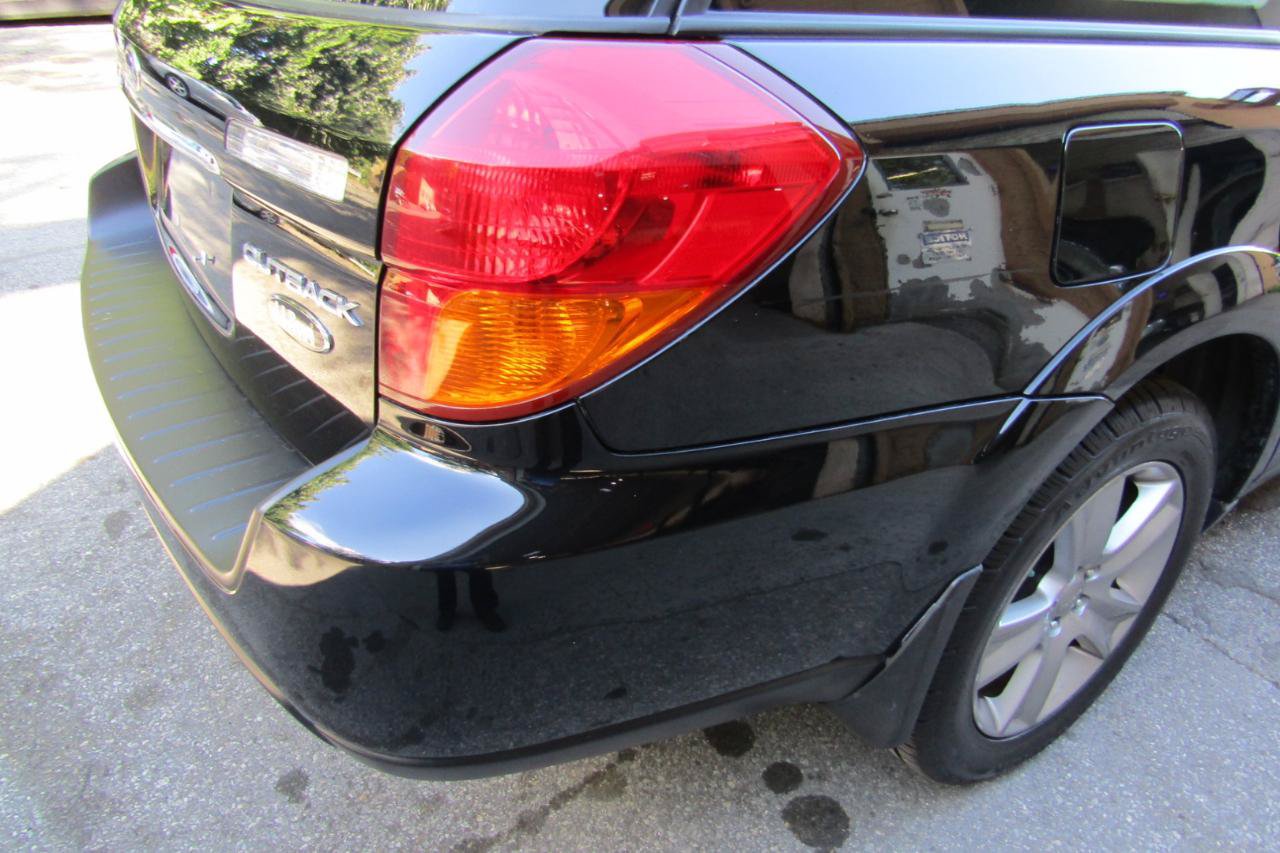 Used 2005 Subaru Outback 3.0R L.L. Bean AWD/4WD image 17