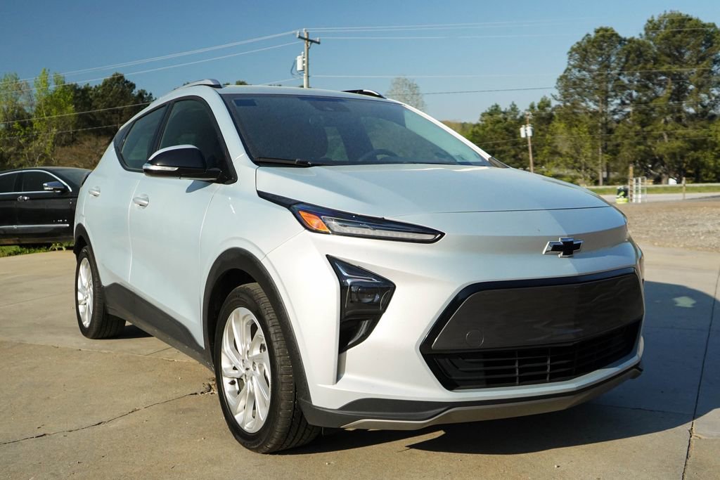Used 2023 Chevrolet Bolt EUV LT image 34