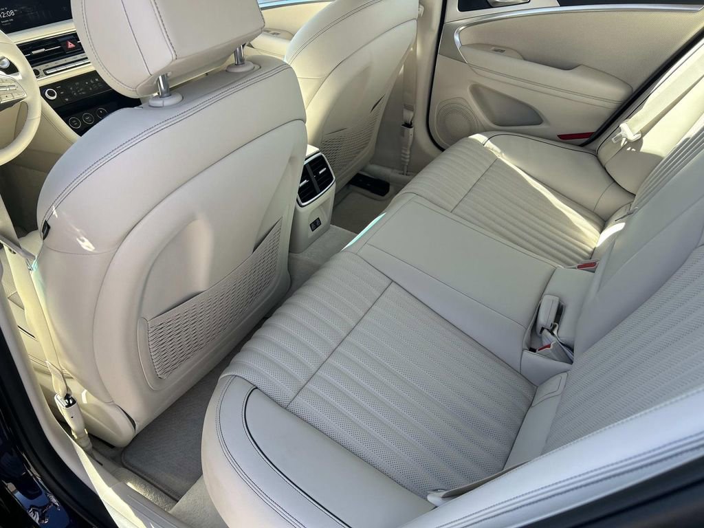 New 2026 Genesis G70 2.5T Prestige image 18