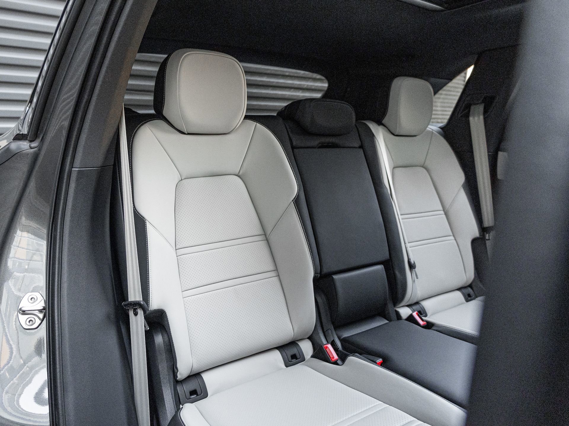 New 2026 Porsche Cayenne E-Hybrid image 37