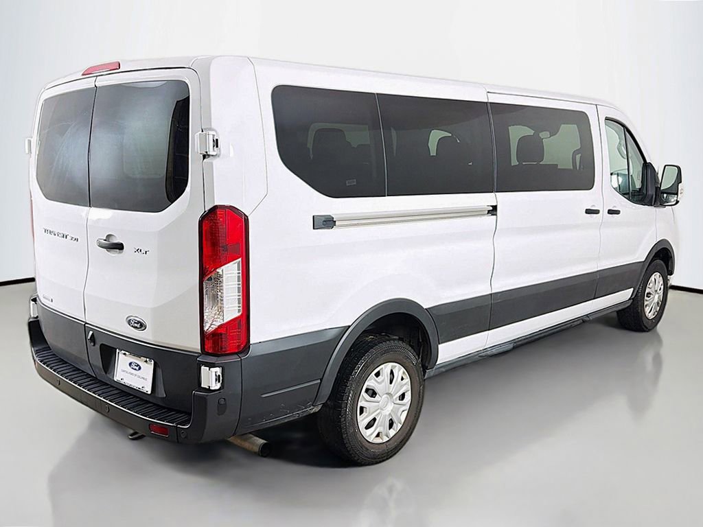 Used 2023 Ford Transit 350 XLT image 9