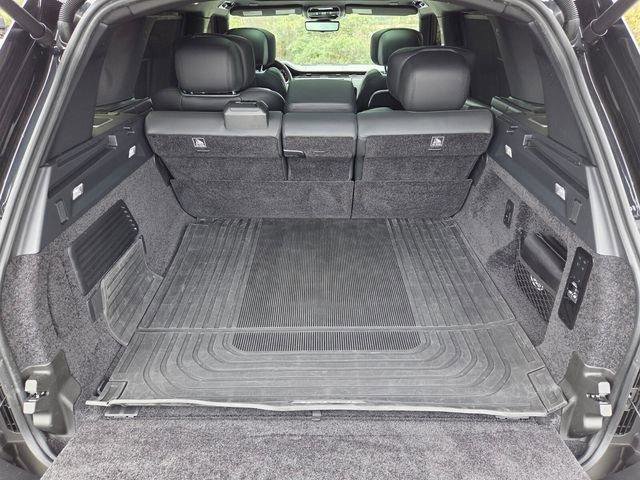 Used 2024 Land Rover Range Rover Autobiography image 13