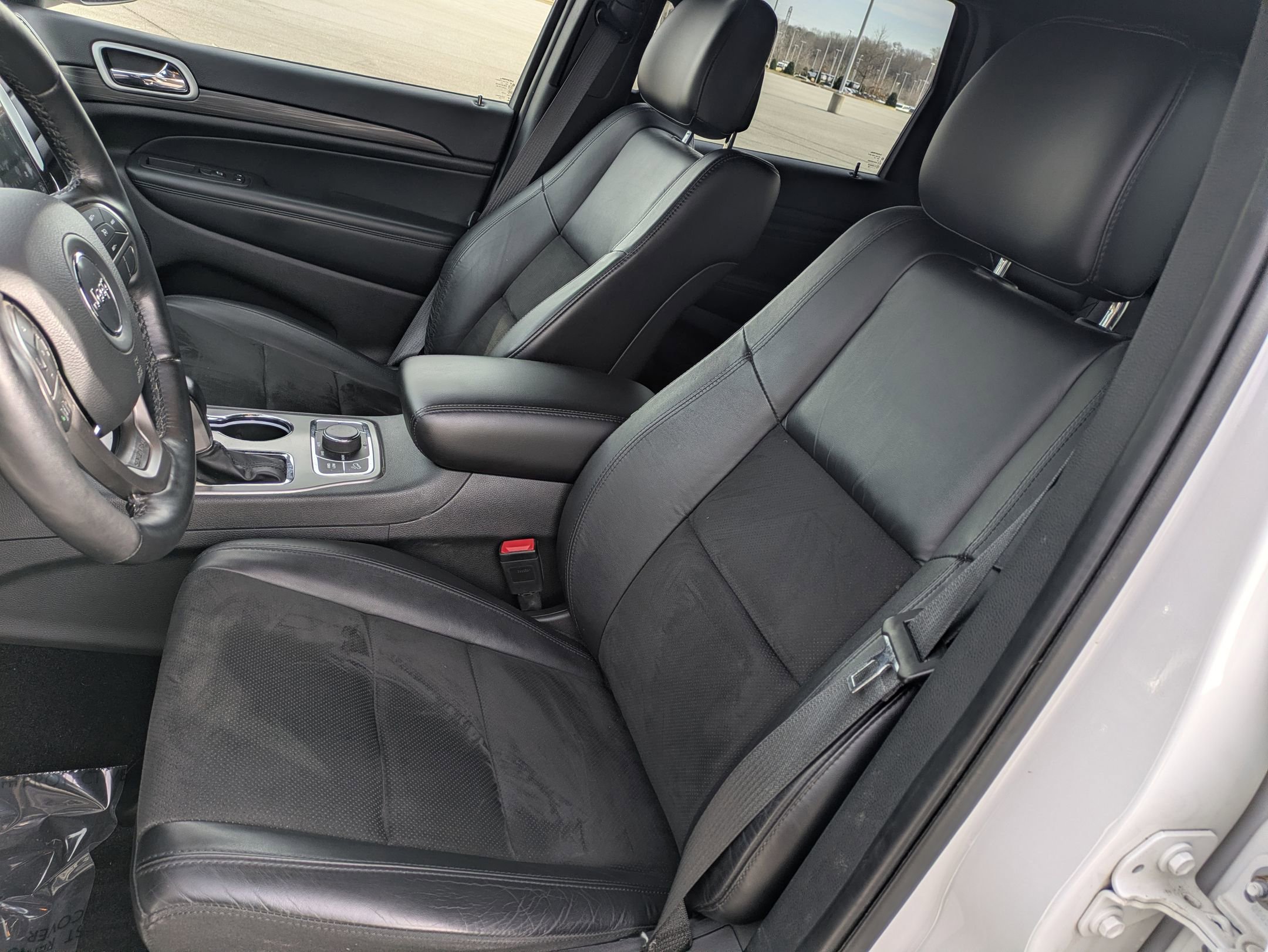 Used 2022 Jeep Grand Cherokee Laredo X image 20