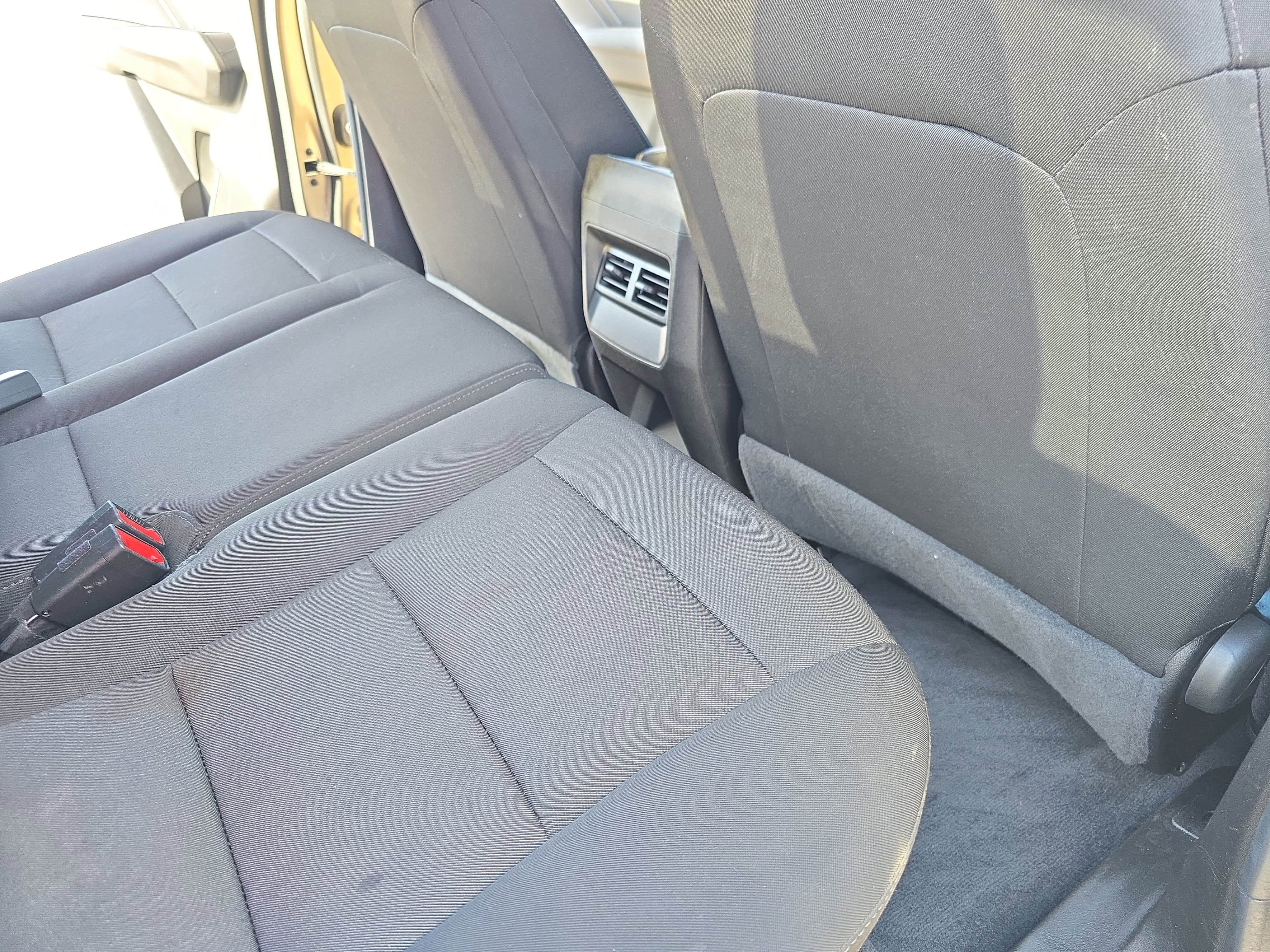 Used 2024 Chevrolet Colorado Trail Boss w/ Technology Package AWD/4WD image 11