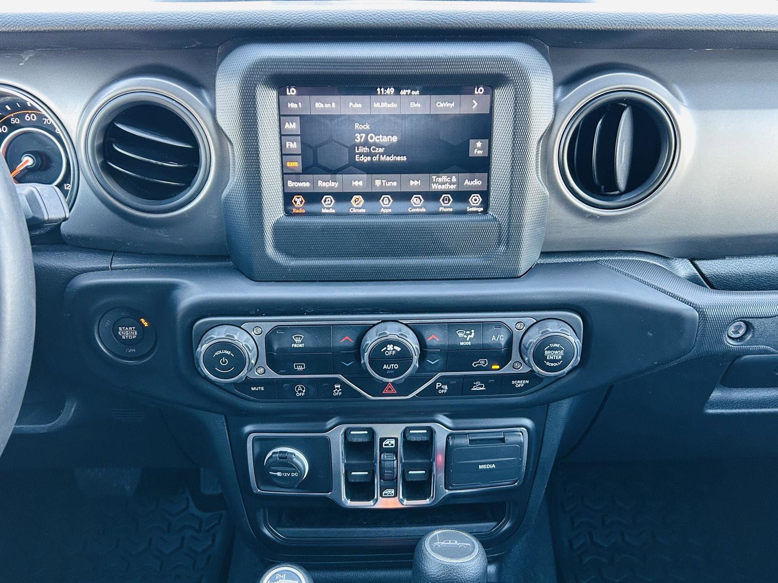 Used 2021 Jeep Gladiator Sport image 16