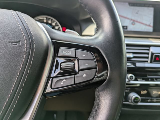 Used 2018 BMW 530e RWD image 28