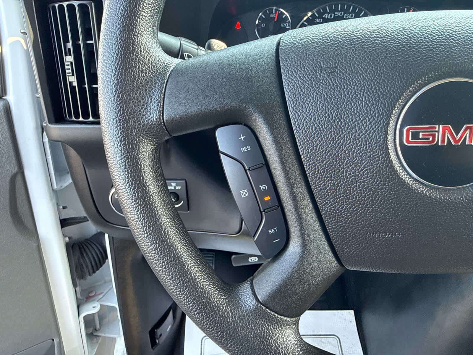 Certified 2025 GMC Savana 2500 w/ Driver Convenience Package RWD image 15